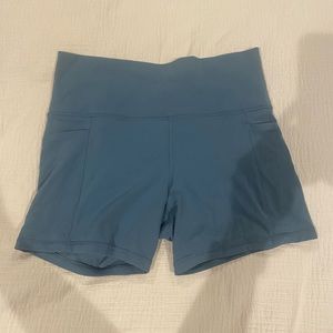 Athleta Salutation Stash Pocket II Short